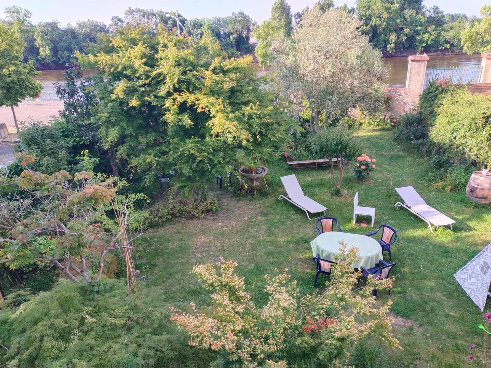 Les Balcons Sur La Loire Bed & Breakfast Chalonnes-sur-Loire Luaran gambar